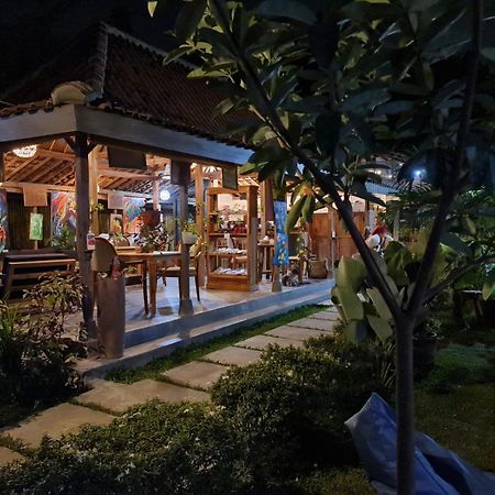 Villa Kayu Yogyakarta&Bungallow Esterno foto