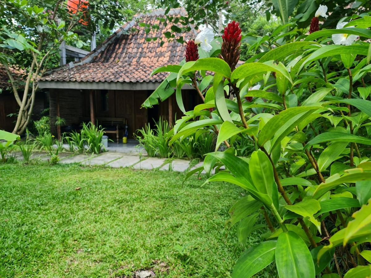 Villa Kayu Yogyakarta&Bungallow Esterno foto