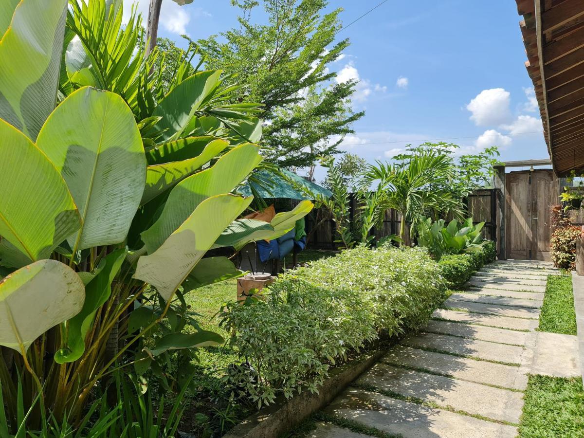 Villa Kayu Yogyakarta&Bungallow Esterno foto