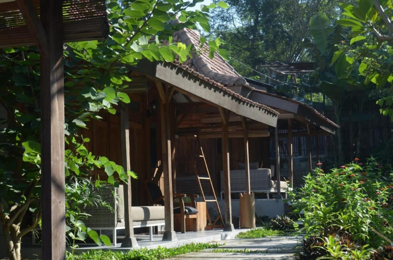Villa Kayu Yogyakarta&Bungallow Esterno foto